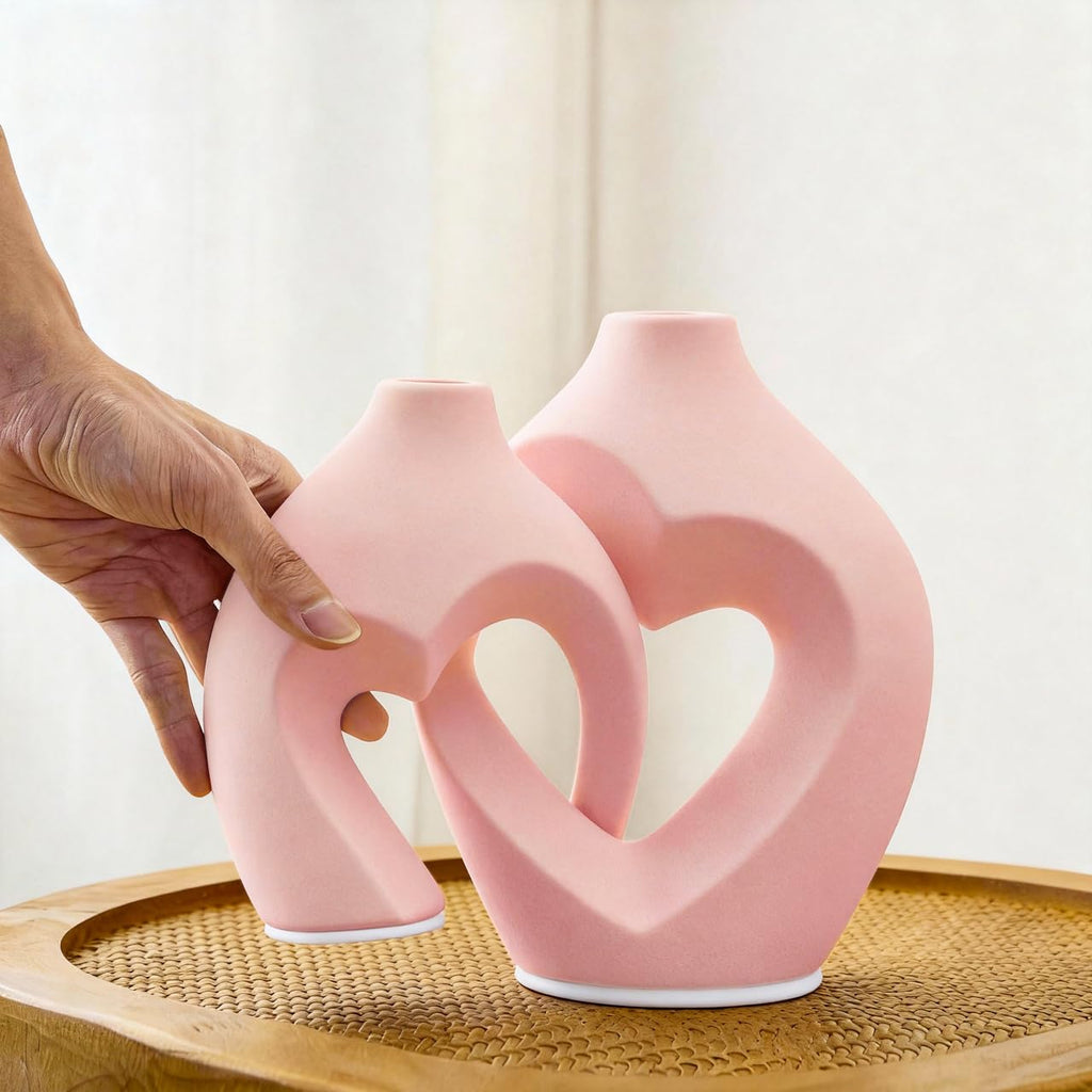 Zormon White Vases for Decor, Heart Shaped Ceramic Vase Set of 2, Nordic Heart Shaped Vases, Minimalist Decorative Vase for Table Centerpiece Wedding Dining Living Room Office House Decoration