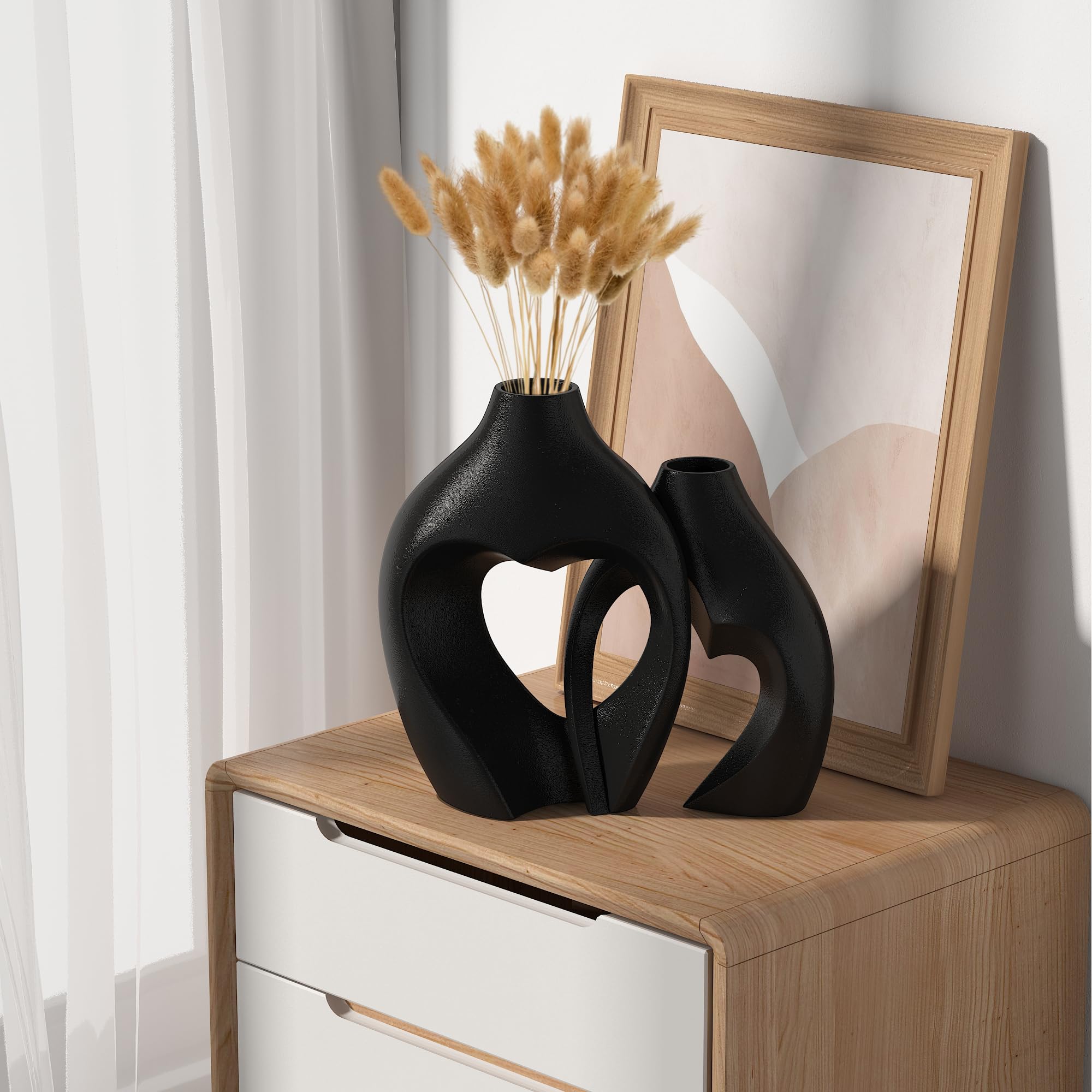 Zormon White Vases for Decor, Heart Shaped Ceramic Vase Set of 2, Nordic Heart Shaped Vases, Minimalist Decorative Vase for Table Centerpiece Wedding Dining Living Room Office House Decoration