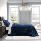 RECYCO Luxury Velvet Quilt Set King Size, Lightweight Velvet Comforter Set, Oversized Bedspread Coverlet Quilted Bedding Set, with 2 Matching Pillow Shams, for All Season, Navy Blue