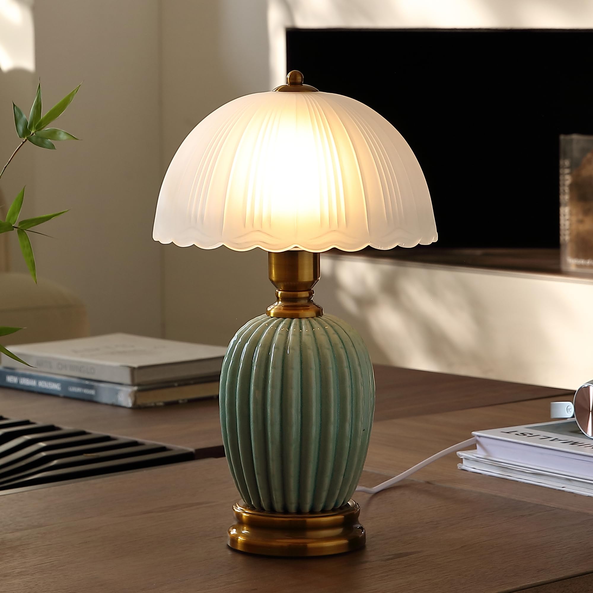 Glivpny Vintage Lamp for Living Room,16" Modern Ceramic Table Lamps for Bedroom,Retro Bedside Nightstand Traditional Lamps, Classic Chinoiserie Green Lamp for Home Decor (LD001)