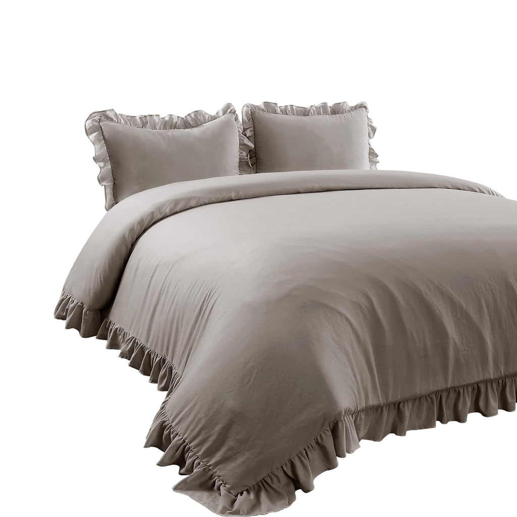 Lush Decor Reyna Ruffle Comforter Set - 3 Piece Cozy Ruffled Bedding Set - Timeless Elegance and Comfort for Bedroom - King, Gray