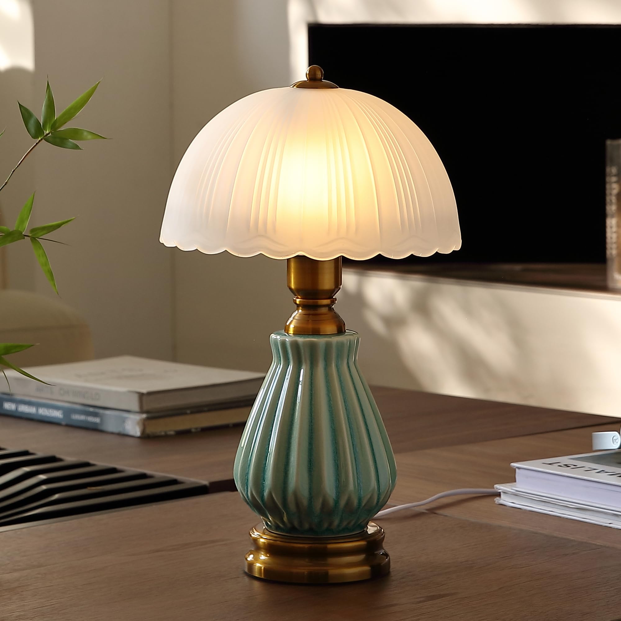 Glivpny Vintage Lamp for Living Room,16" Modern Ceramic Table Lamps for Bedroom,Retro Bedside Nightstand Traditional Lamps, Classic Chinoiserie Green Lamp for Home Decor (LD001)