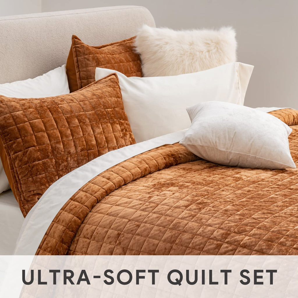 RECYCO Luxury Velvet Quilt Set King Size, Lightweight Velvet Comforter Set, Oversized Bedspread Coverlet Quilted Bedding Set, with 2 Matching Pillow Shams, for All Season, Navy Blue