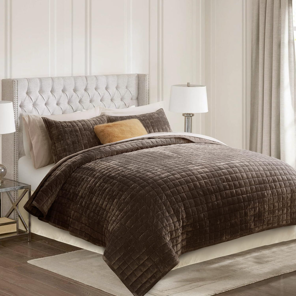 RECYCO Luxury Velvet Quilt Set King Size, Lightweight Velvet Comforter Set, Oversized Bedspread Coverlet Quilted Bedding Set, with 2 Matching Pillow Shams, for All Season, Navy Blue