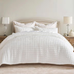 RECYCO Luxury Velvet Quilt Set King Size, Lightweight Velvet Comforter Set, Oversized Bedspread Coverlet Quilted Bedding Set, with 2 Matching Pillow Shams, for All Season, Navy Blue