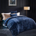 RECYCO Luxury Velvet Quilt Set King Size, Lightweight Velvet Comforter Set, Oversized Bedspread Coverlet Quilted Bedding Set, with 2 Matching Pillow Shams, for All Season, Navy Blue