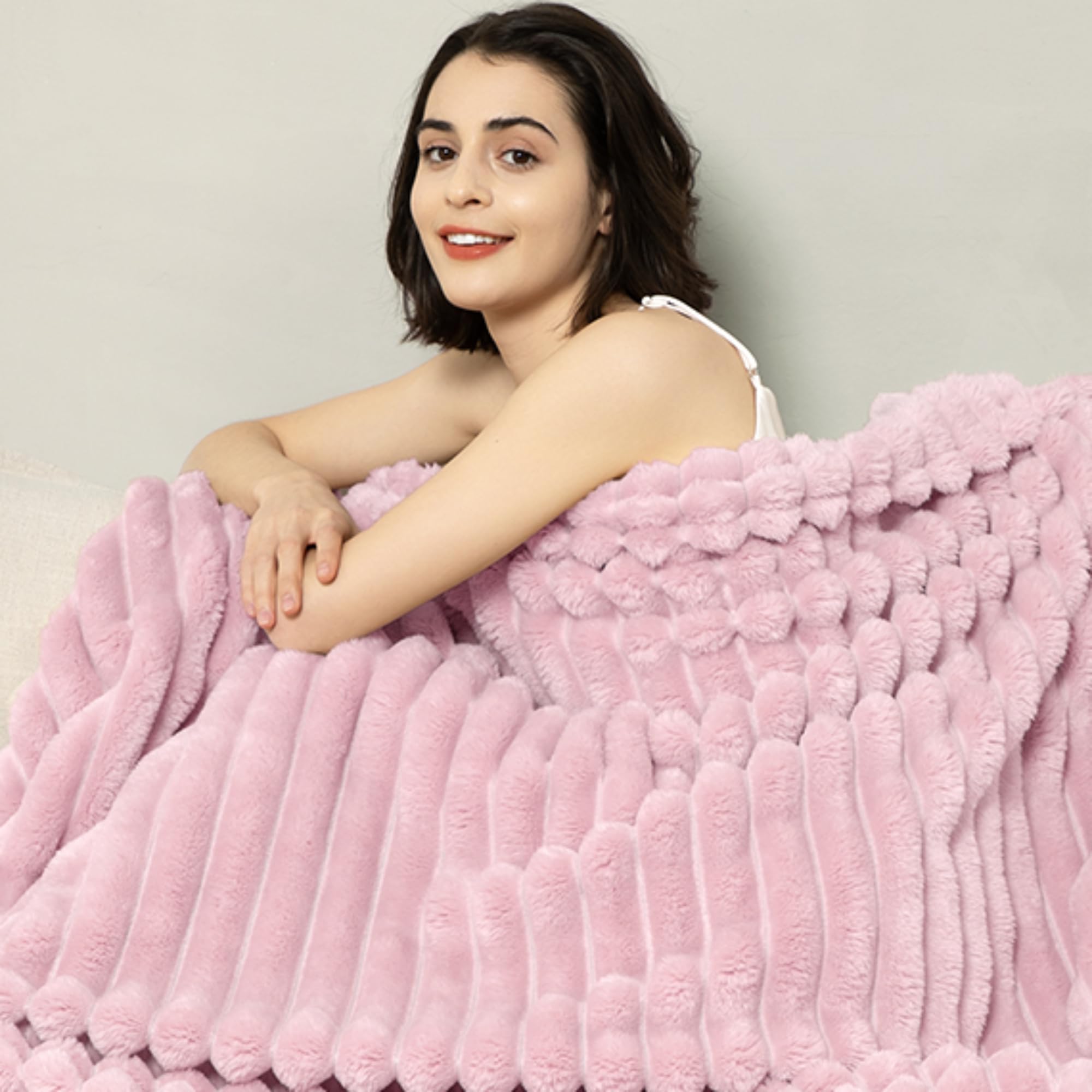 Aganear Fleece Throw Blanket - Cozy Soft Lightweight Fuzzy Throw Blanket for Women Portable Throw Blankets for Couch, Warm Present for Birthday, Christmas, Halloween, Housewarming(50"x60", Khaki)