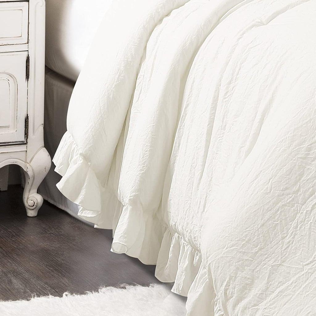 Lush Decor Reyna Ruffle Comforter Set - 3 Piece Cozy Ruffled Bedding Set - Timeless Elegance and Comfort for Bedroom - King, Gray