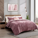 RECYCO Luxury Velvet Quilt Set King Size, Lightweight Velvet Comforter Set, Oversized Bedspread Coverlet Quilted Bedding Set, with 2 Matching Pillow Shams, for All Season, Navy Blue