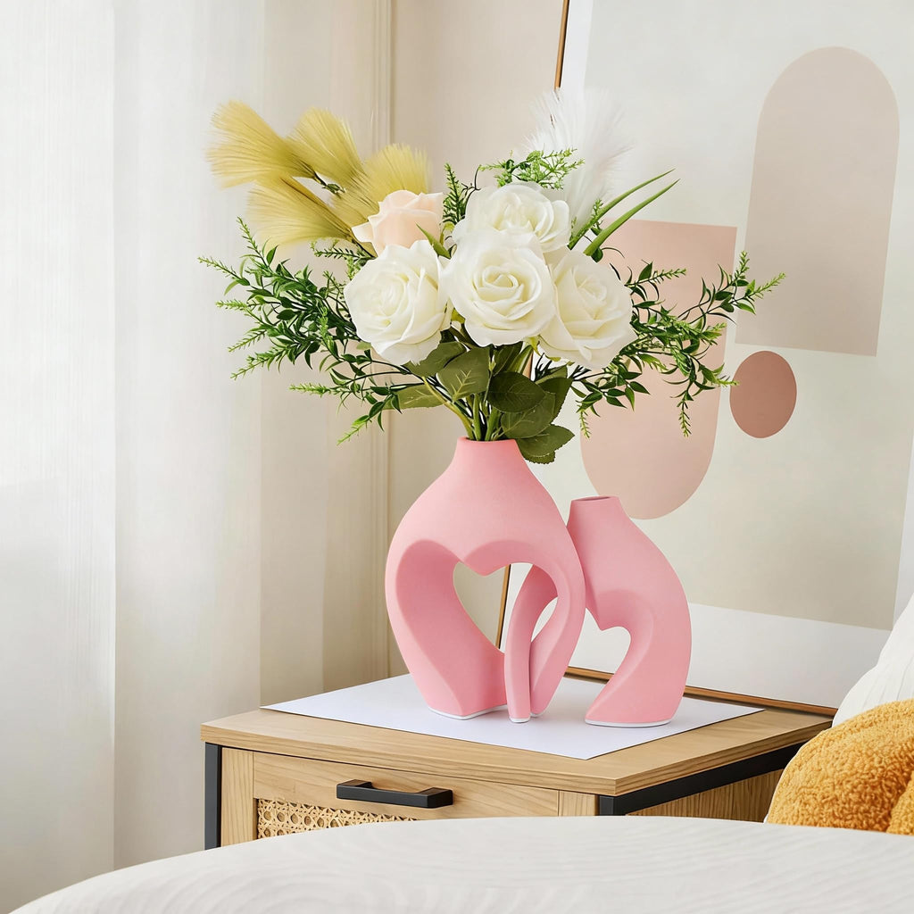 Zormon White Vases for Decor, Heart Shaped Ceramic Vase Set of 2, Nordic Heart Shaped Vases, Minimalist Decorative Vase for Table Centerpiece Wedding Dining Living Room Office House Decoration