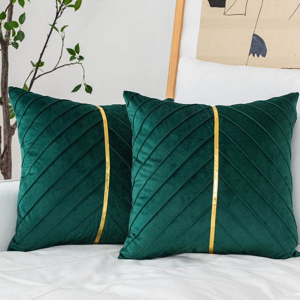 WACOMECO Velvet Throw Pillow Covers, Pack of 2 Soft Gold Decorative Cushion Covers for Couch Sofa Living Room Home Decoration, Emerald Green, 18x18 inch