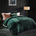 RECYCO Luxury Velvet Quilt Set King Size, Lightweight Velvet Comforter Set, Oversized Bedspread Coverlet Quilted Bedding Set, with 2 Matching Pillow Shams, for All Season, Navy Blue