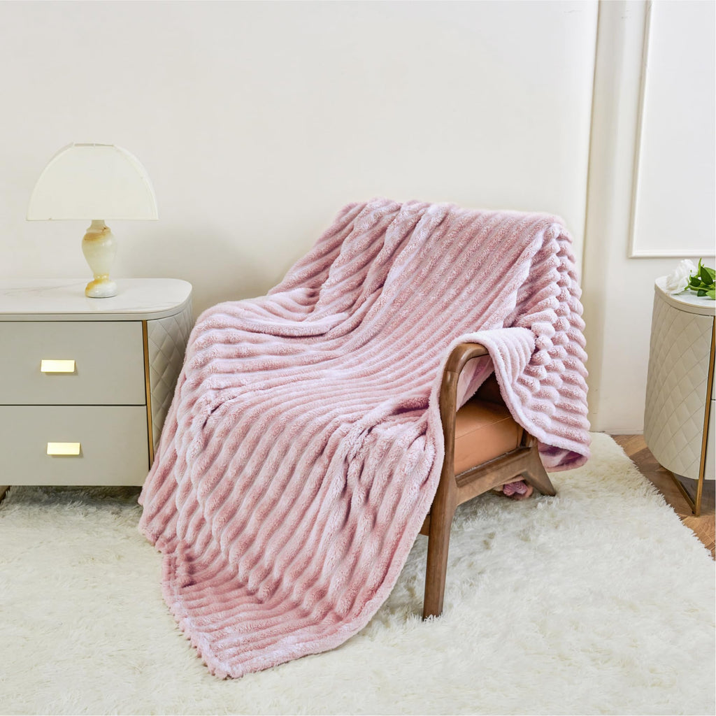 Aganear Fleece Throw Blanket - Cozy Soft Lightweight Fuzzy Throw Blanket for Women Portable Throw Blankets for Couch, Warm Present for Birthday, Christmas, Halloween, Housewarming(50"x60", Khaki)