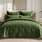 RECYCO Luxury Velvet Quilt Set King Size, Lightweight Velvet Comforter Set, Oversized Bedspread Coverlet Quilted Bedding Set, with 2 Matching Pillow Shams, for All Season, Navy Blue
