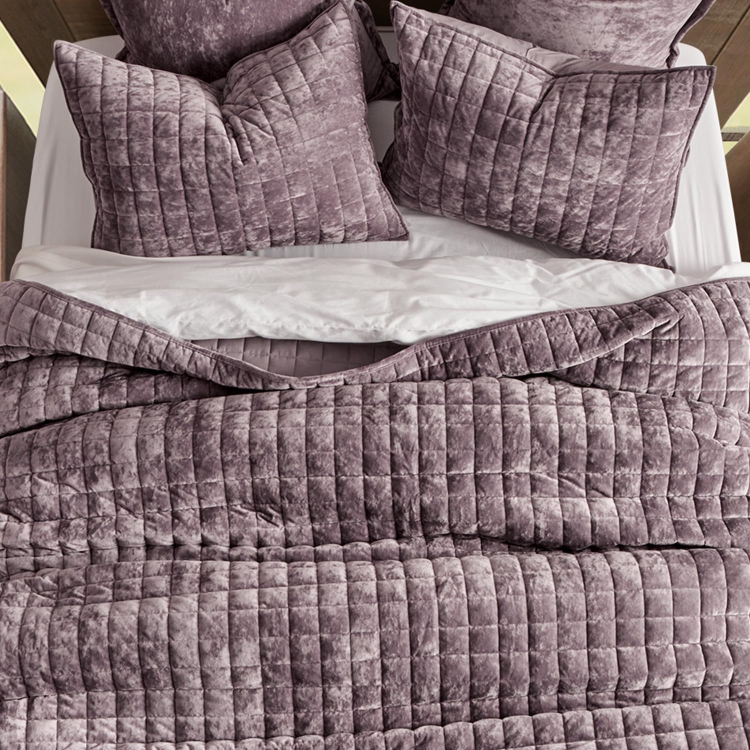RECYCO Luxury Velvet Quilt Set King Size, Lightweight Velvet Comforter Set, Oversized Bedspread Coverlet Quilted Bedding Set, with 2 Matching Pillow Shams, for All Season, Navy Blue