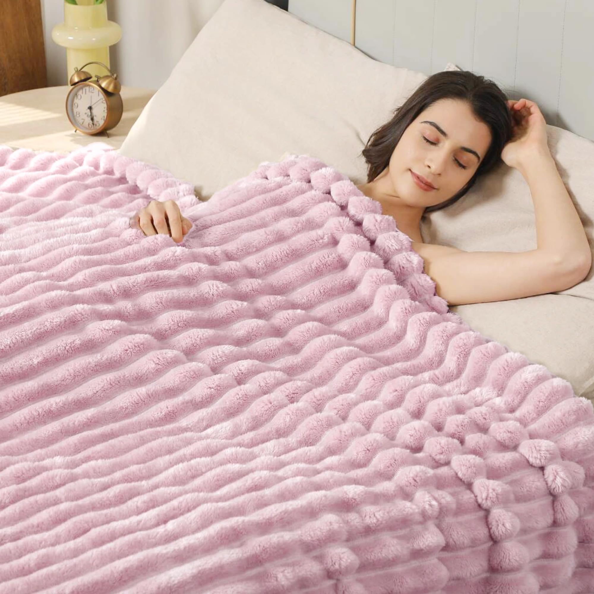 Aganear Fleece Throw Blanket - Cozy Soft Lightweight Fuzzy Throw Blanket for Women Portable Throw Blankets for Couch, Warm Present for Birthday, Christmas, Halloween, Housewarming(50"x60", Khaki)