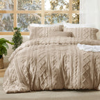 Bedsure Tufted Boho Comforter Set Queen Size - Green Boho Bed Set, GentleSoft™ 3 Pieces Farmhouse-Style Embroidery Bedding, Gifts for Woman, Soft Jacquard Queen Comforter for All Seasons