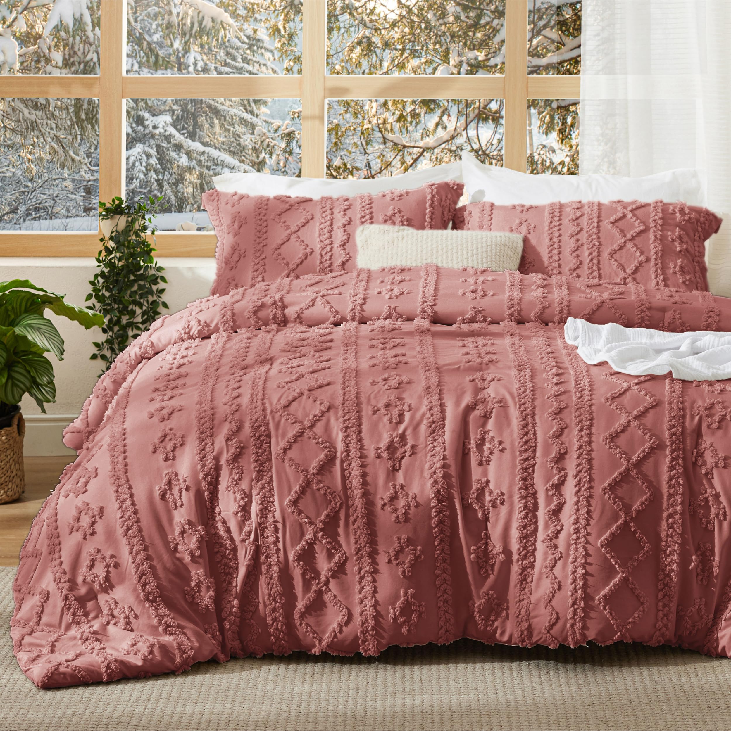 Bedsure Tufted Boho Comforter Set Queen Size - Green Boho Bed Set, GentleSoft™ 3 Pieces Farmhouse-Style Embroidery Bedding, Gifts for Woman, Soft Jacquard Queen Comforter for All Seasons