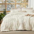 Bedsure Tufted Boho Comforter Set Queen Size - Green Boho Bed Set, GentleSoft™ 3 Pieces Farmhouse-Style Embroidery Bedding, Gifts for Woman, Soft Jacquard Queen Comforter for All Seasons