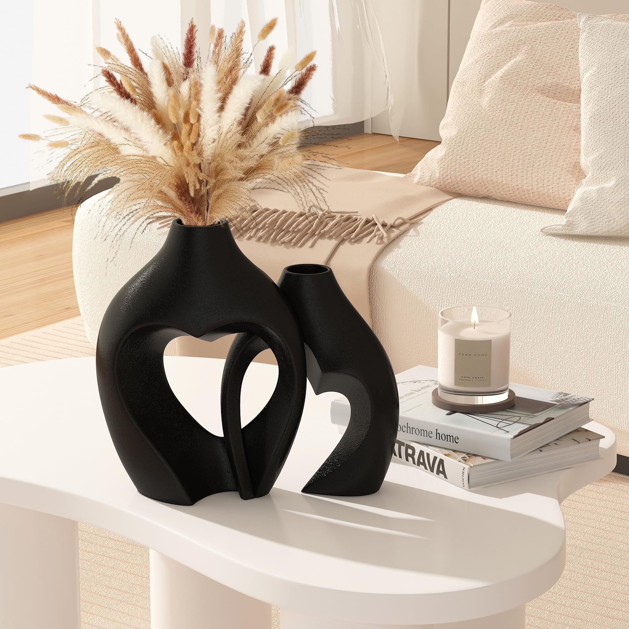 Zormon White Vases for Decor, Heart Shaped Ceramic Vase Set of 2, Nordic Heart Shaped Vases, Minimalist Decorative Vase for Table Centerpiece Wedding Dining Living Room Office House Decoration