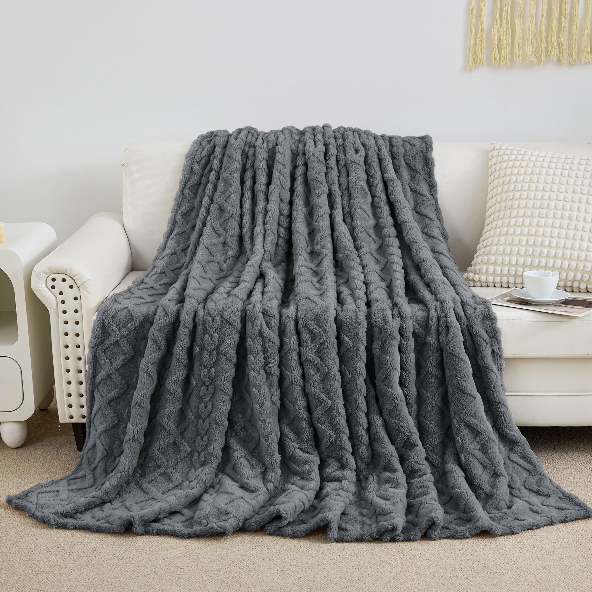 Aganear Fleece Throw Blanket - Cozy Soft Lightweight Fuzzy Throw Blanket for Women Portable Throw Blankets for Couch, Warm Present for Birthday, Christmas, Halloween, Housewarming(50"x60", Khaki)