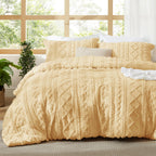 Bedsure Tufted Boho Comforter Set Queen Size - Green Boho Bed Set, GentleSoft™ 3 Pieces Farmhouse-Style Embroidery Bedding, Gifts for Woman, Soft Jacquard Queen Comforter for All Seasons