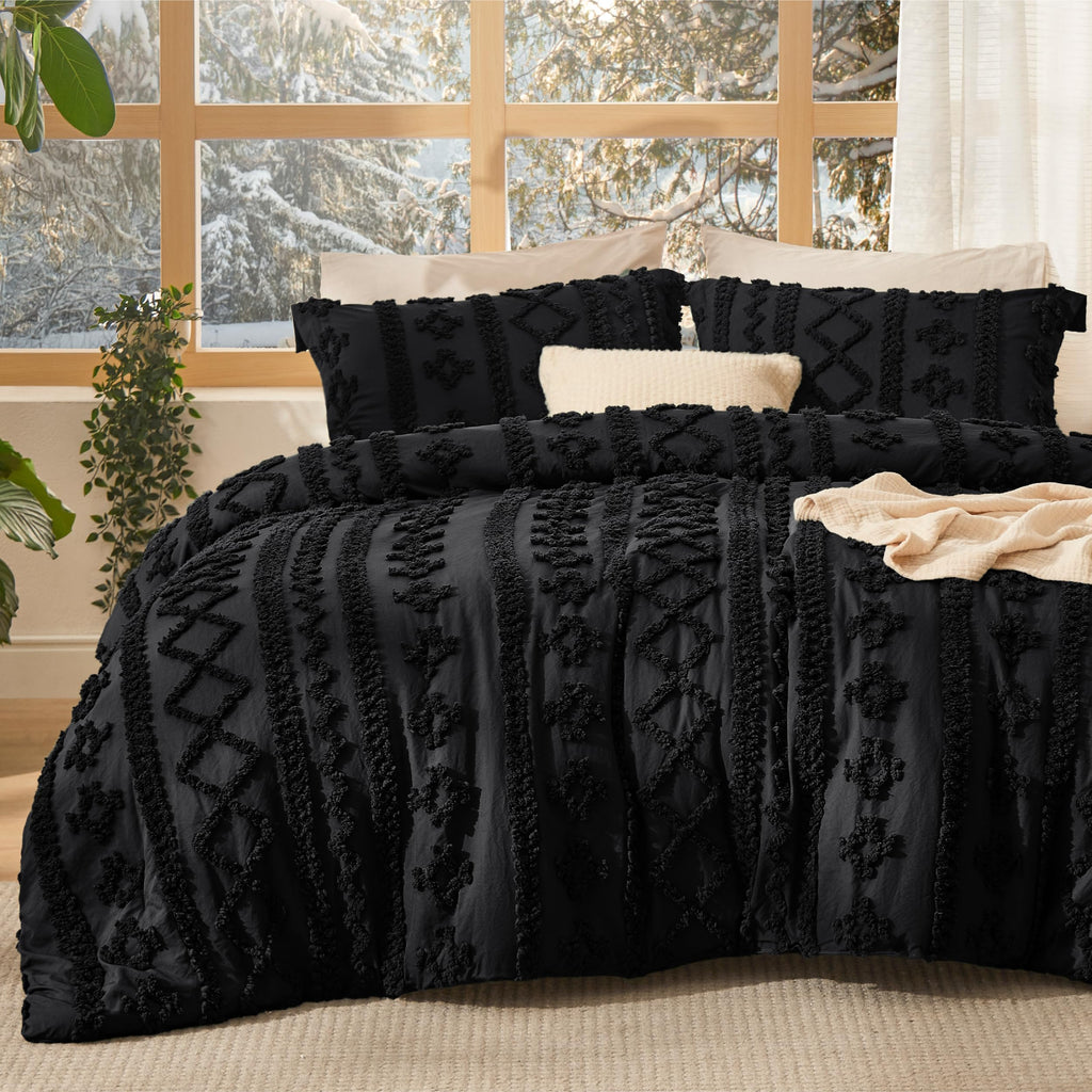 Bedsure Tufted Boho Comforter Set Queen Size - Green Boho Bed Set, GentleSoft™ 3 Pieces Farmhouse-Style Embroidery Bedding, Gifts for Woman, Soft Jacquard Queen Comforter for All Seasons
